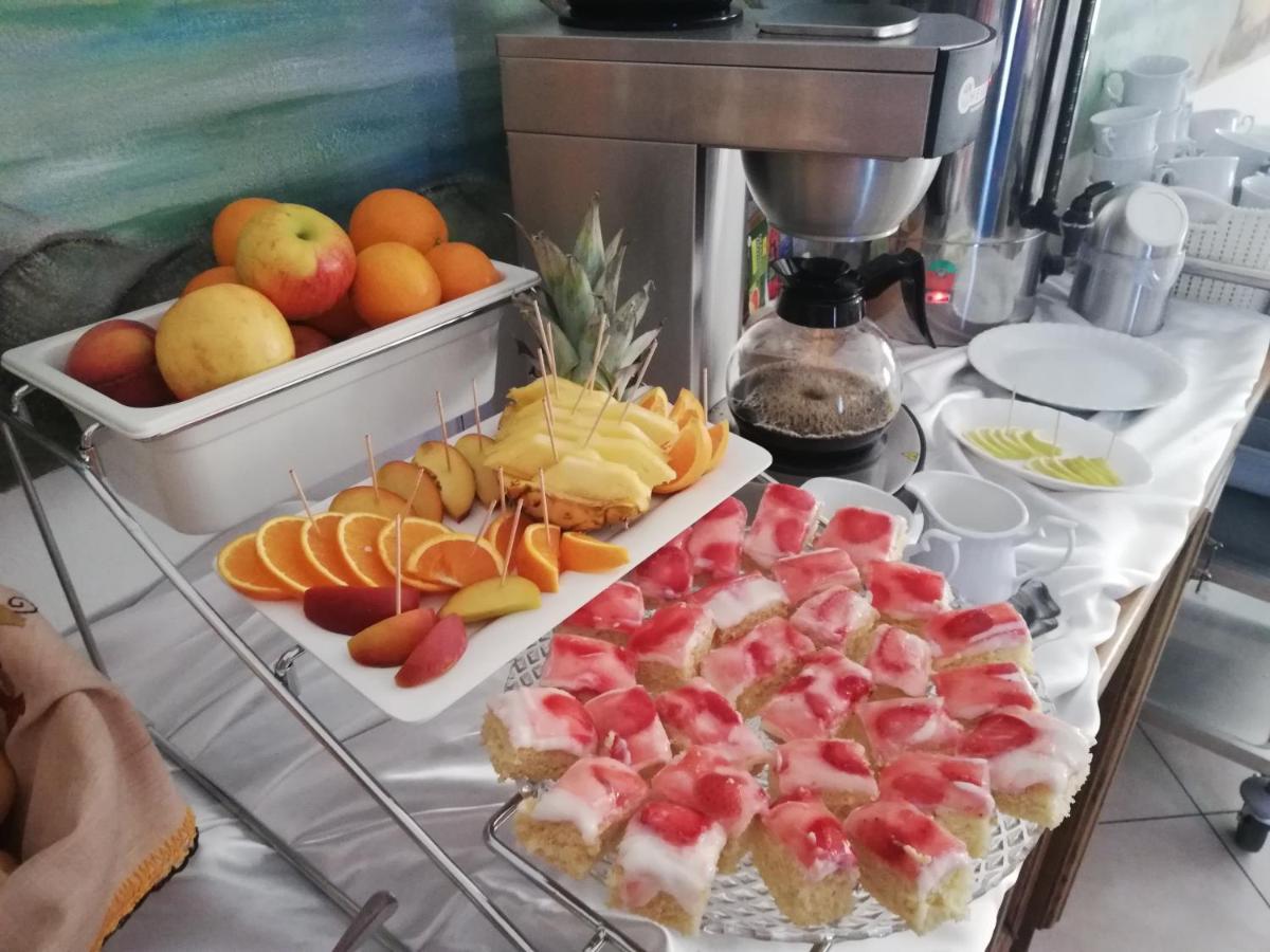 Gosciniec Kaszebe Bed & Breakfast Leba Ngoại thất bức ảnh